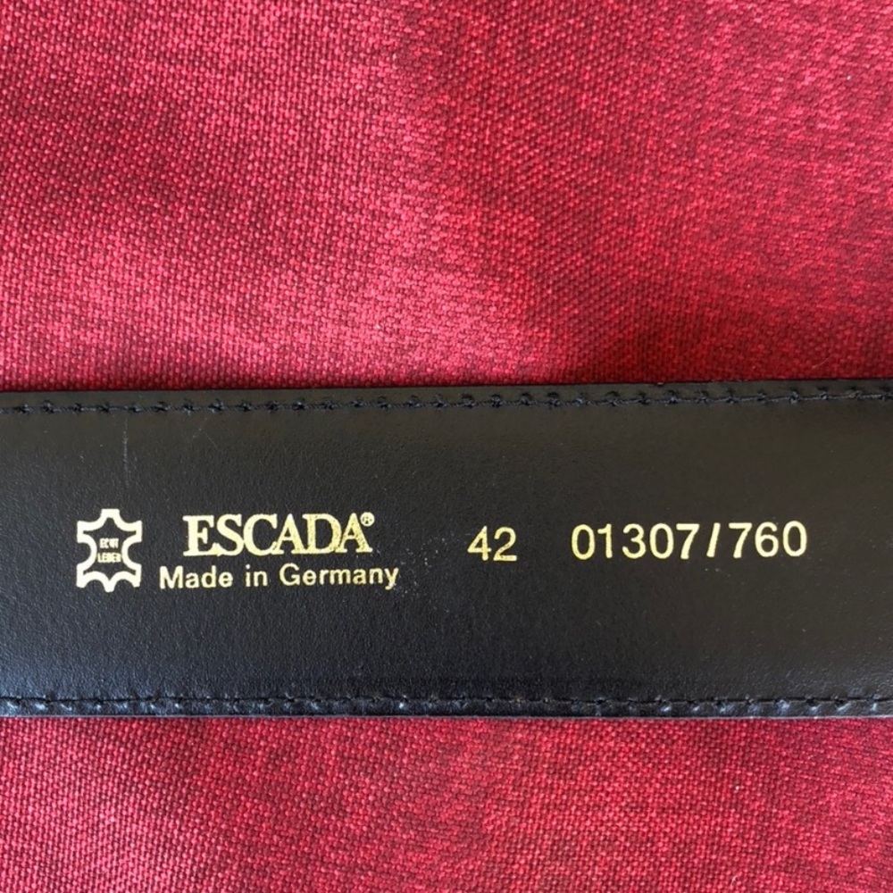 Escada Interlocking Embossed Belt - image 4